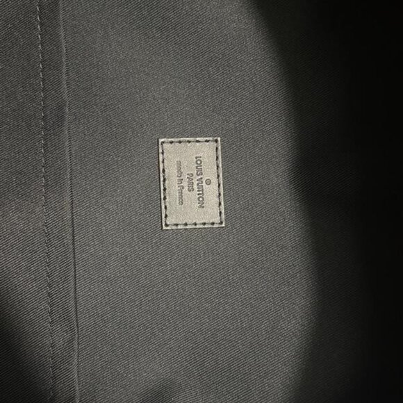 Louis Vuitton Discovery Backpack MM - Picture 8 of 8